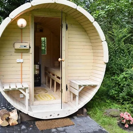 Large Holiday Home, Summer Pool, Sauna, Whirlpool 別荘