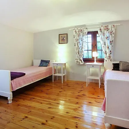 Ferienhaus Large Holiday Home, Summer Pool, Sauna, Whirlpool *