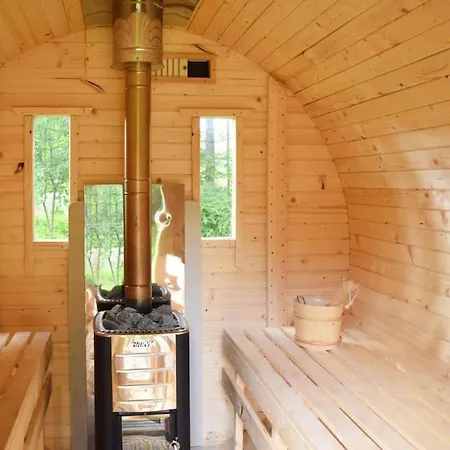 Large Holiday Home, Summer Pool, Sauna, Whirlpool *