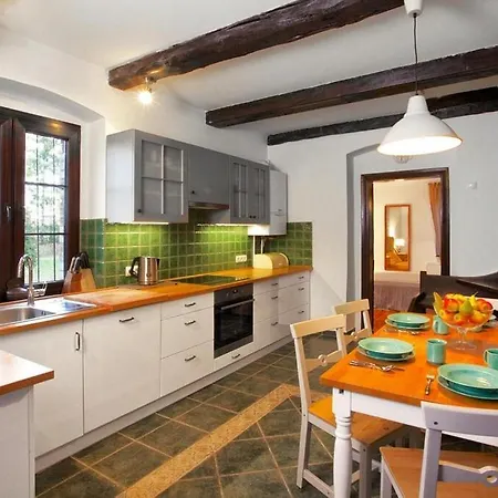Ferienhaus Large Holiday Home, Summer Pool, Sauna, Whirlpool Sasino