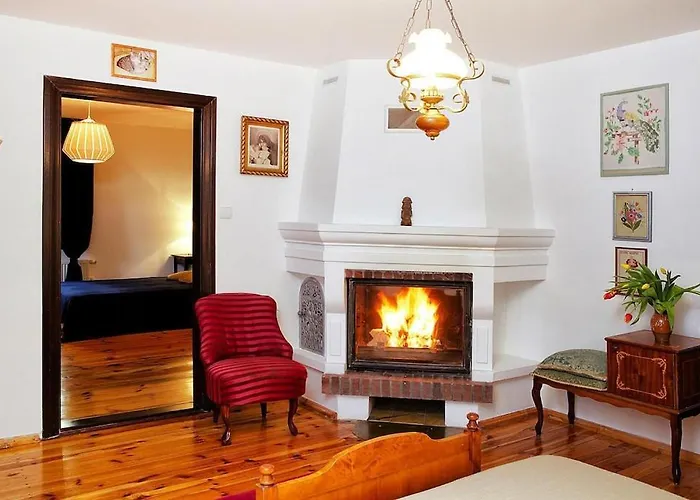 Large Holiday Home, Summer Pool, Sauna, Whirlpool * Sasino