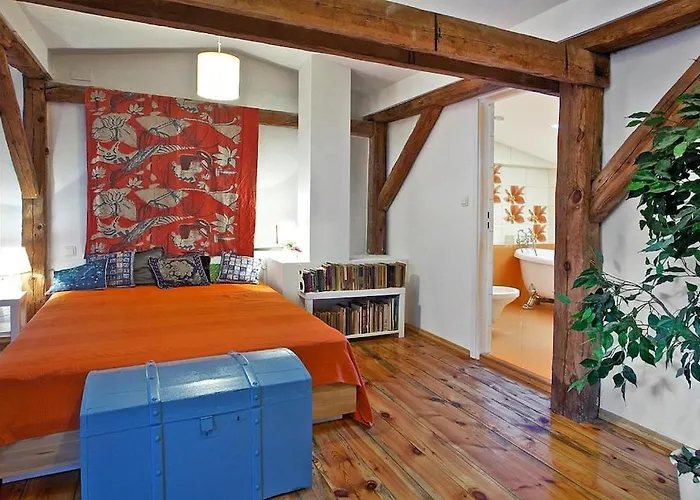 Large Holiday Home, Summer Pool, Sauna, Whirlpool