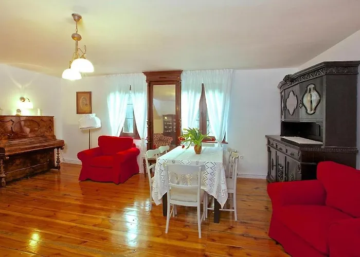 Large Holiday Home, Summer Pool, Sauna, Whirlpool Nyaraló Sasino