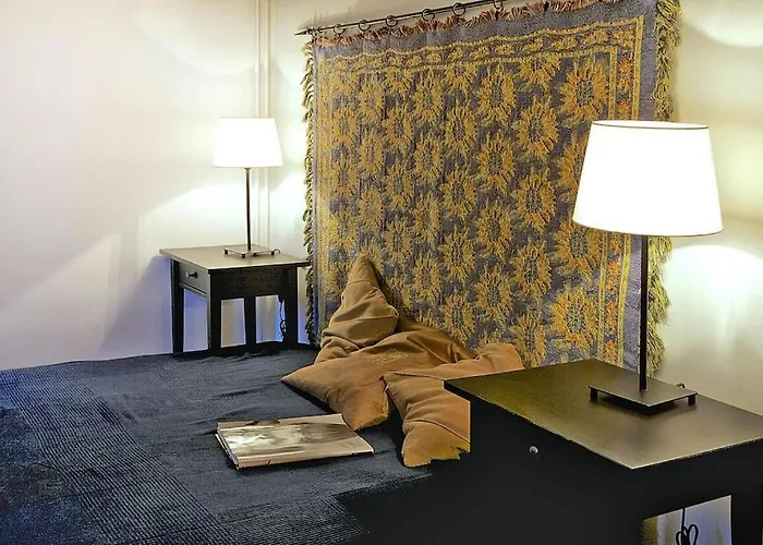 Large Holiday Home, Summer Pool, Sauna, Whirlpool Nyaraló